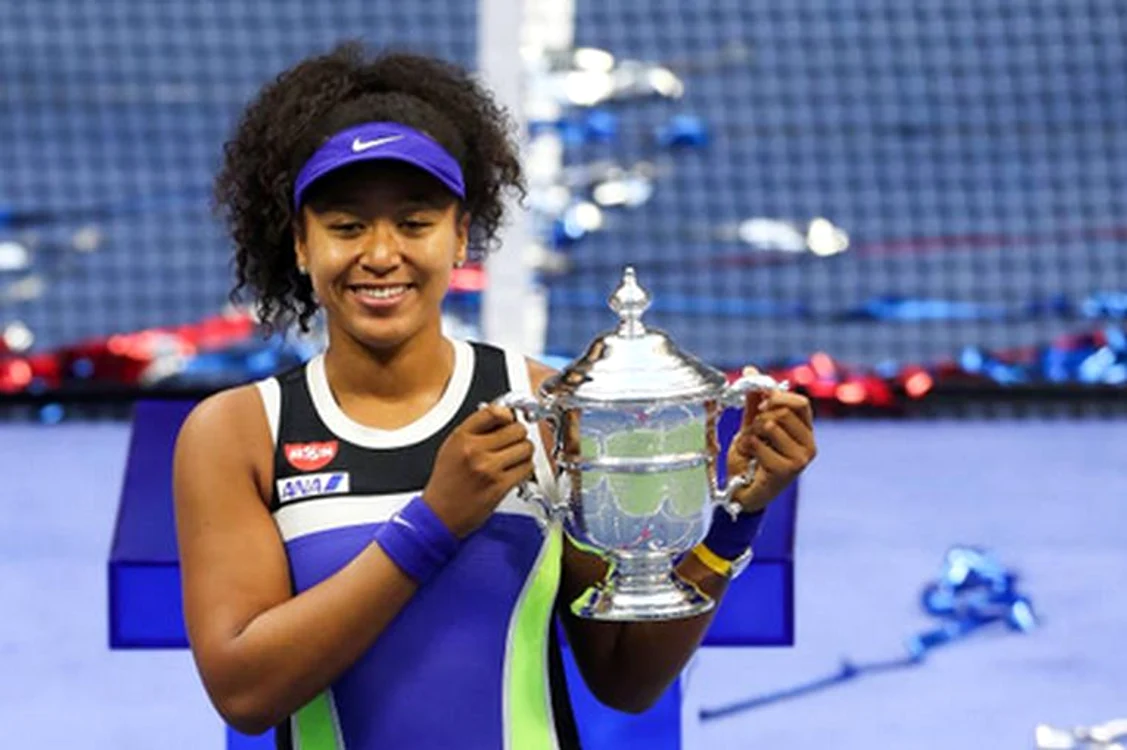 Naomi Osak și trofeul cucerit la US Open 2020Foto: Guliver/ GettyImages