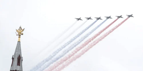 avioane militare rusesti deasupra pietei rosii de ziua victoriei 9 mai 2021 foto epa efe