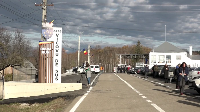 Vama Vicovu de Sus - Crasna, în ziua inaugurării FOTO: Oana Șlemco