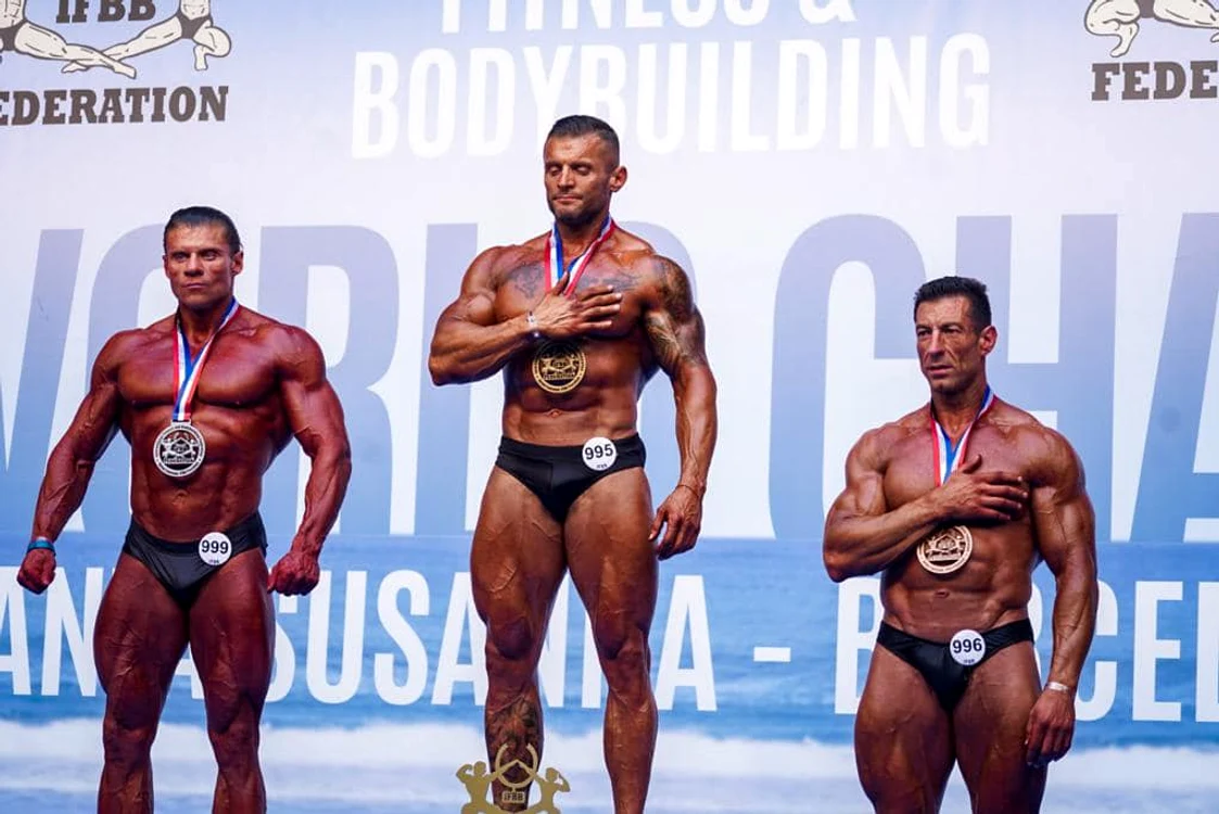 Albert Mufturel, locul 1, și Marcel Manea, locul 3, la categoria Masters Men Bodybuilding