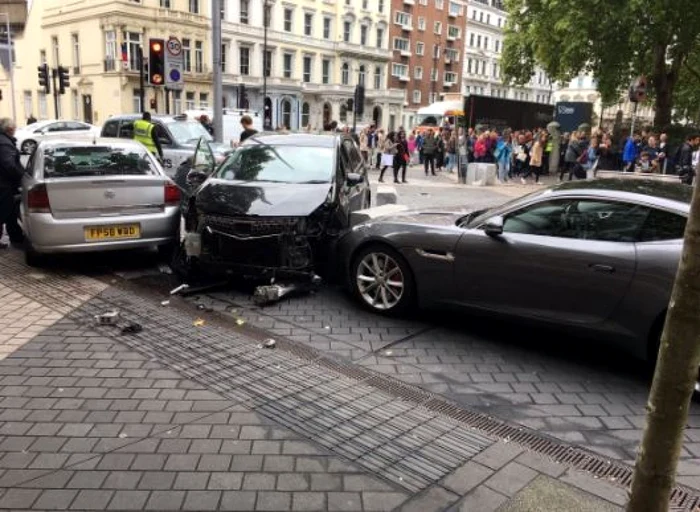 Maşina folosită în atacul de la Londra FOTO France Info