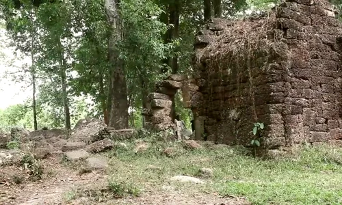 Capitala pierdută a imperiului Khmer, descoperită în jungla cambodgiană jpeg