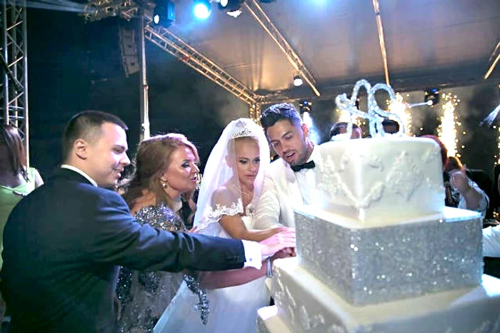 Anda Adam şi Sorin Andrei s-au căsătorit la începutul lunii iunieFoto: Agenţia Mondenă de Presă