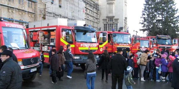 Maşinile Inspectoratului pentru Situaţii de Urgenţă