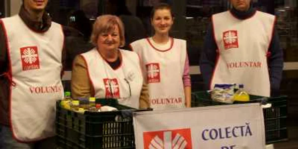 Voluntarii Caritas Eparhial au strâns mai multe alimente, în acest an