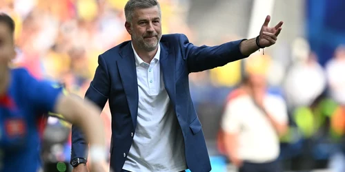 Edi Iordanescu (Sportpictures) jpg