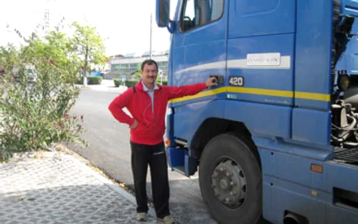 Hunedoara: PORTRET / Ioan Ruszuly a văzut Europa din cabina de TIR