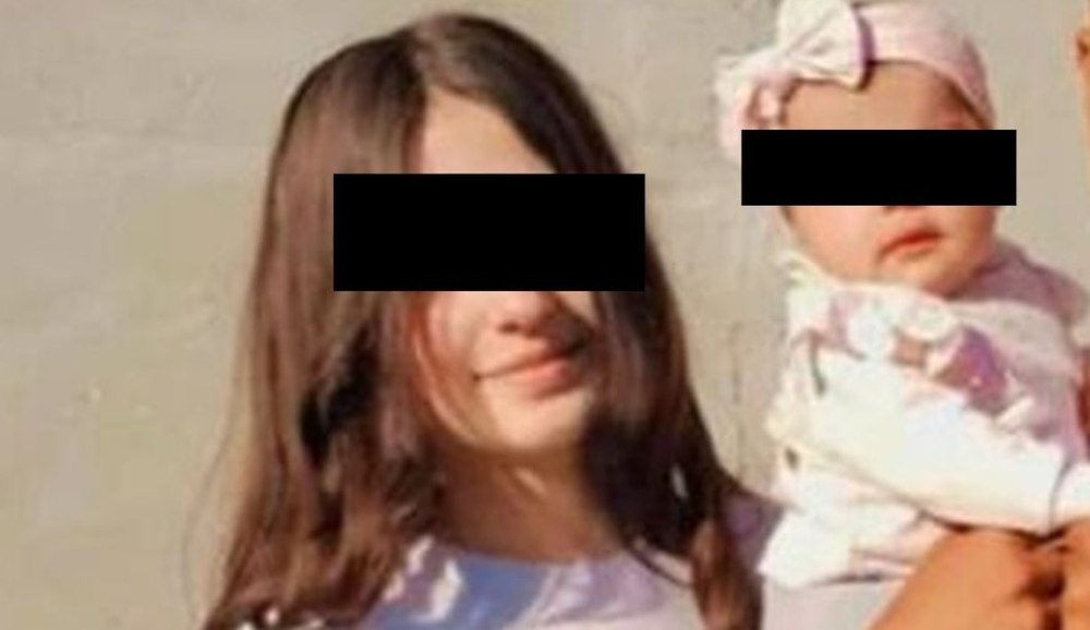 Adolescentă ucisă în incendiu la Horgești Bacău, bebeluș în stare gravă | sursa foto: Adevarul Adolescentă ucisă în incendiu la Horgești Bacău, bebeluș în stare gravă | sursa foto: Adevarul