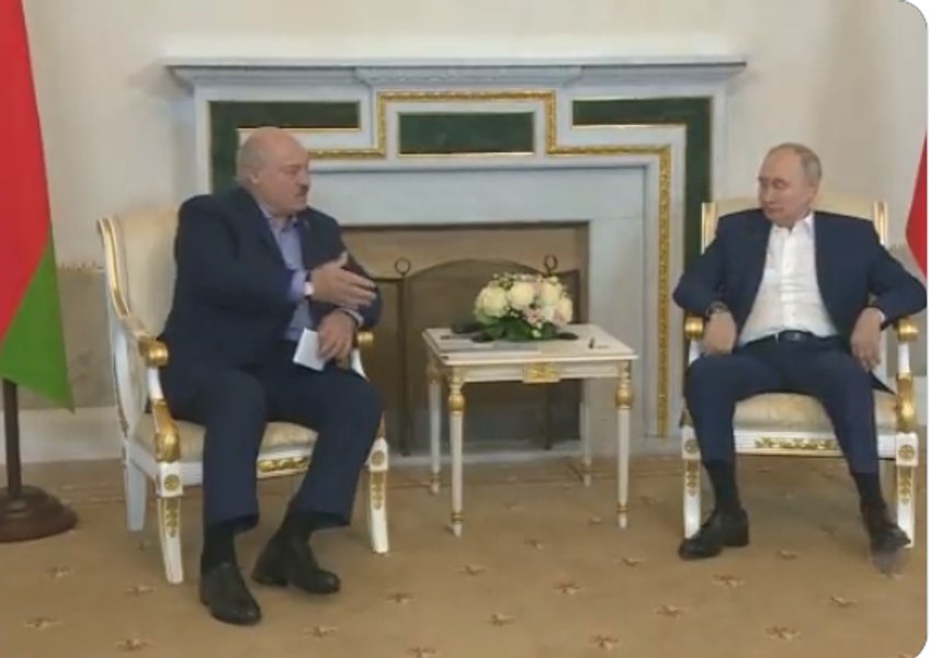 Putin îl corectează pe Lukașenko: Contraofensiva ucraineană există, dar a eşuat. Baie de mulțime și o vizită la catedrală 