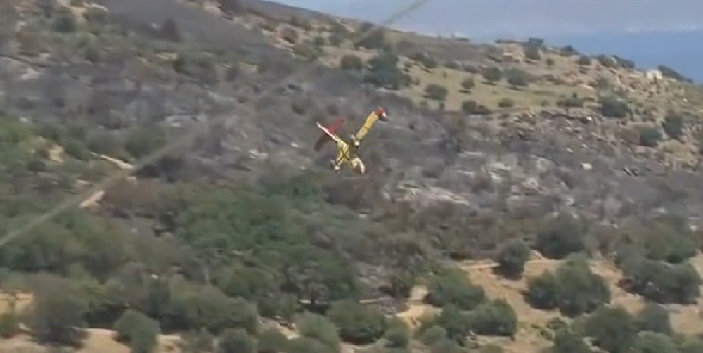 Au murit cei doi piloţi ai avionului de stingere a incendiilor prăbuşit în Grecia 