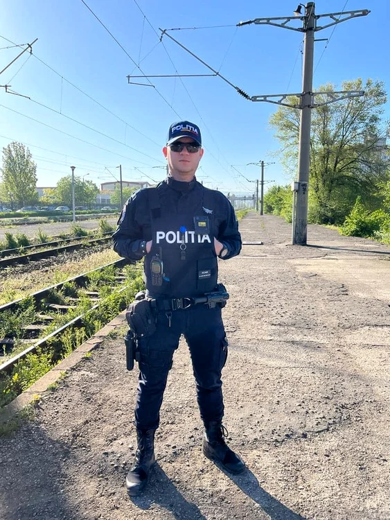 Salvatorul micii averi FOTO „Atenție, Poliția Iași“