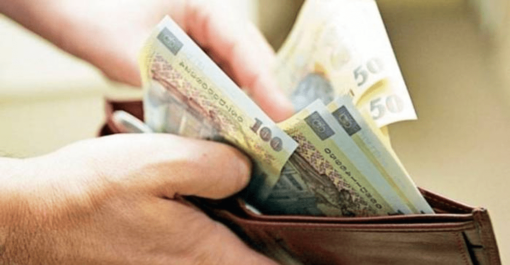 Turiștii din Predeal, jefuiți de un cuplu de brăileni. Ce arsenal au găsit polițiștii în locuința hoților