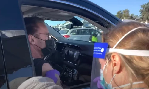 1 arnold schwarzenegger vaccinat jpg jpeg