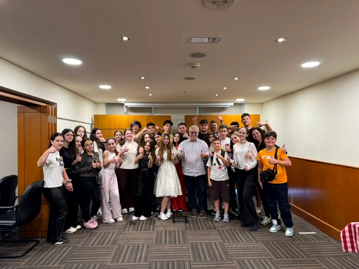 Elevi blocați în Dubai FOTO: Ionut Filimon