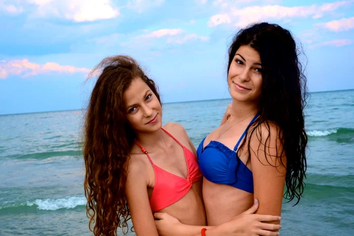 Gloria şi rebecca Mureşan