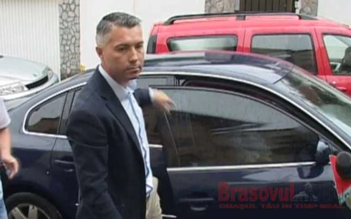 Claudiu Tămârjan nu merge la puşcărie, dar nu mai poate fi poliţist. FOTOBrasovul Tau.