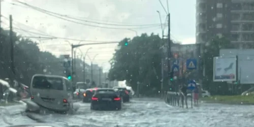 bucuresti furtuna foto meteoplus png
