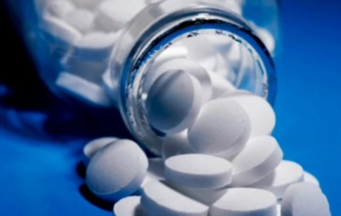 Arestaţi pentru trafic de …paracetamol