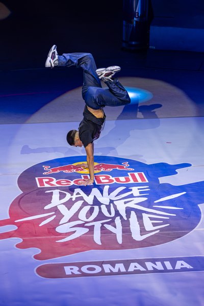 Red Bull Dance Your Style, competiția globală de all-styles street dance, revine în România