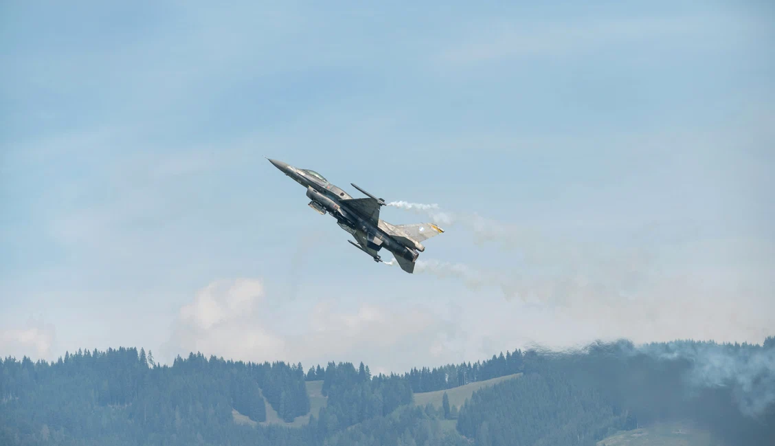 Iranul susține că a lovit un avion israelian F-16 FOTO: Unsplash