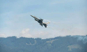 avion f 16 unsplash jpg