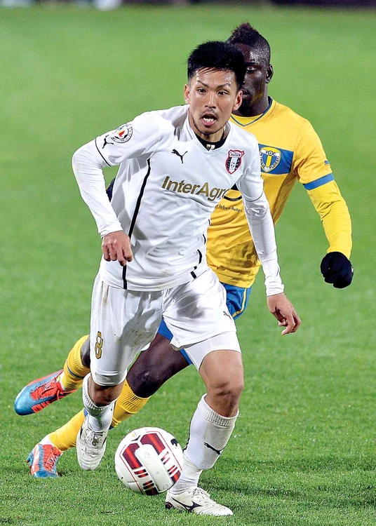 
    Japonezul Seto, unul  dintre cei mai buni fotbalişti  de la Astra Giurgiu, nu are  selecţii în echipa naţională  a ţării sale, aşa că  nu ar fi putut juca în Liga IFoto: Răzvan Păsărică  