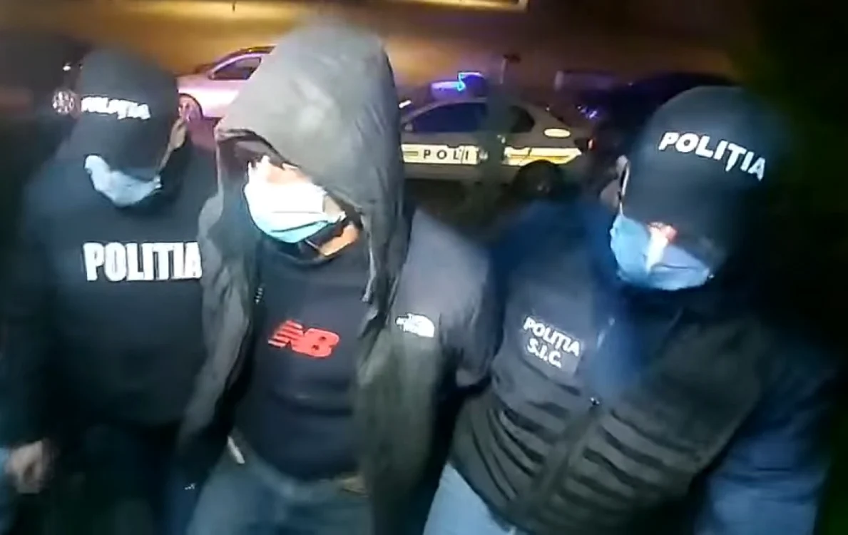 Bărbatul a fost adus la audieri