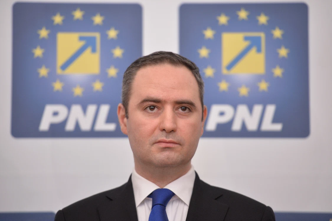 Nazare a avut marți o întâlnire tensionată cu angajați nemulțumiți. FOTO: Mediafax/Alexandru Dobre