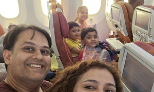O familie a făcut un selfie în avionul prăbusit în India Foto X jpg