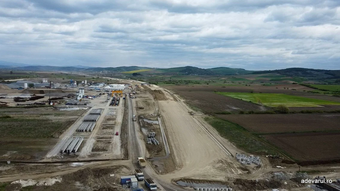 Șantier, Autostrada Unirii, zona Târgu Mureș Miercurea Nirajului, foto Daniel Guță, ADEVĂRUL (32) JPG