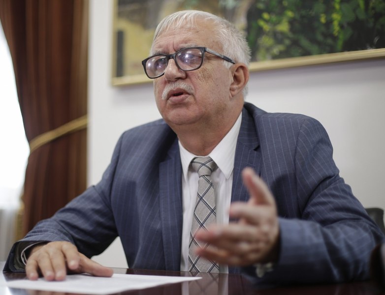 Ce spune Augustin Zegrean despre candidatura lui Georgescu: CCR nu va compara situaţia sa cu cea a Dianei Şoşoacă