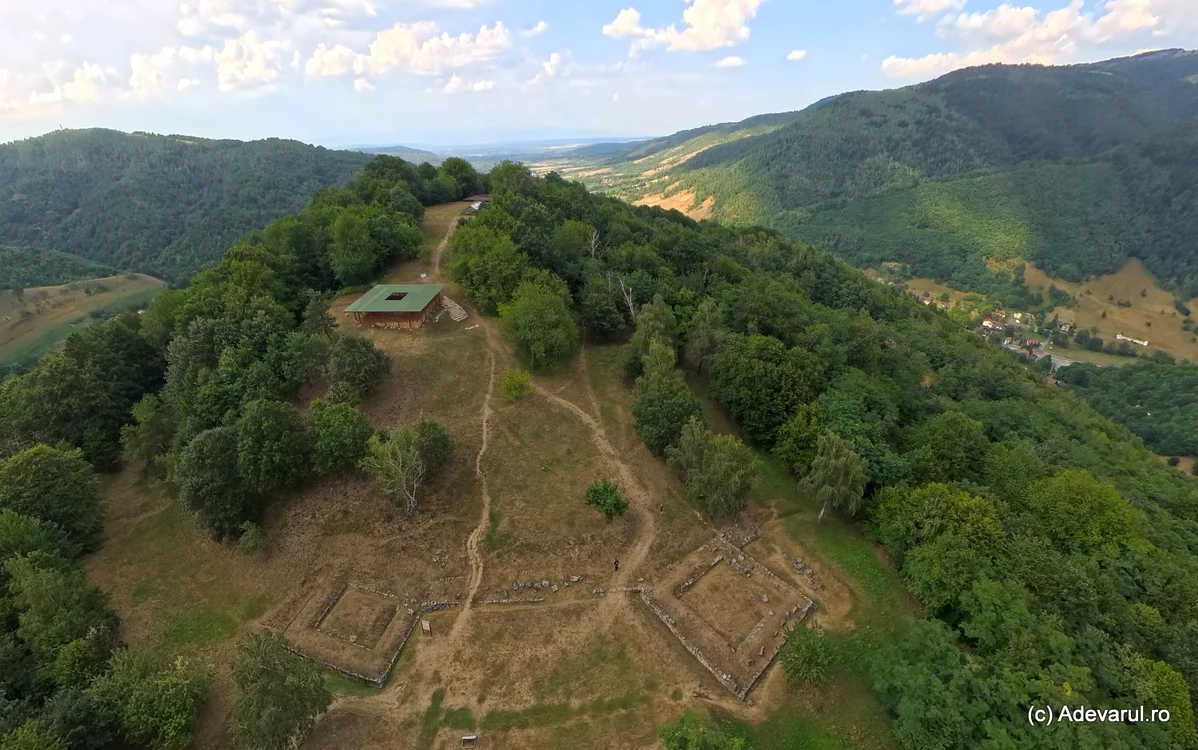 Cetatea dacică Costești.  Foto: Daniel Guță. ADEVĂRUL