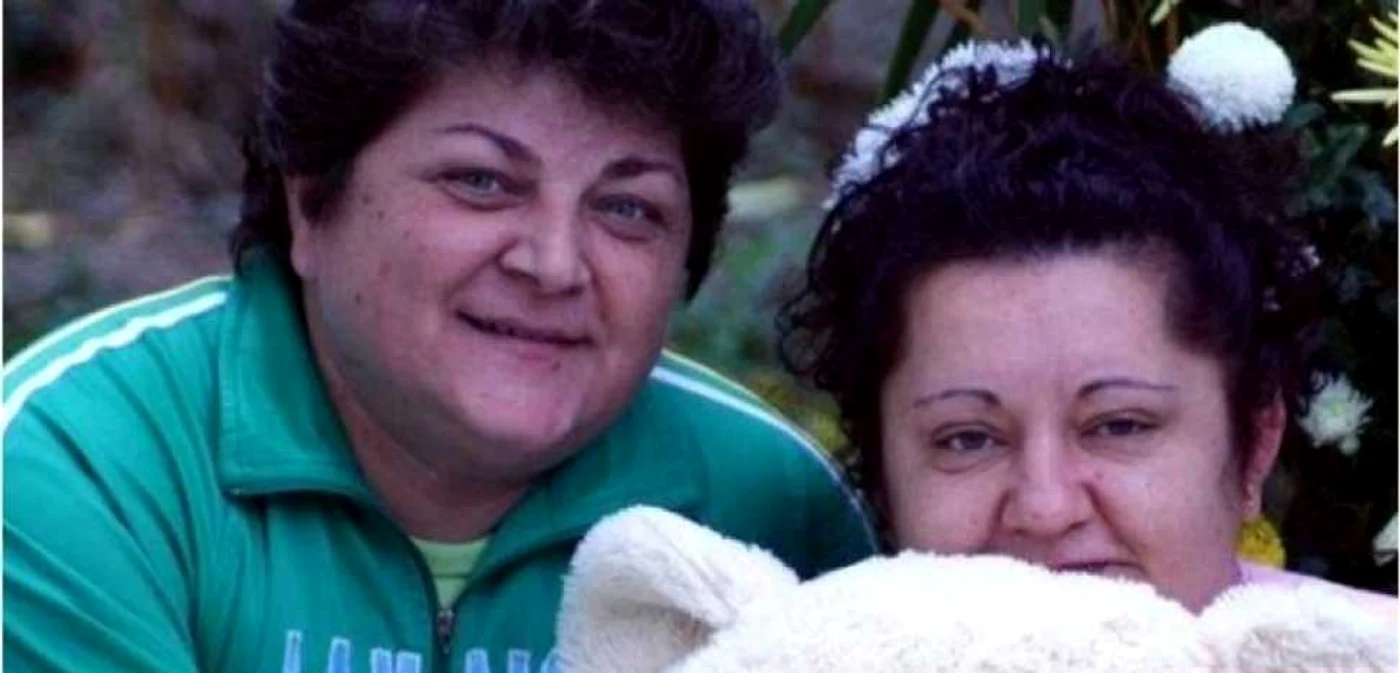 Liliana Crăciun şi Ramona Dinescu formează un cuplu de 15 ani FOTO La Nuova Sardegna