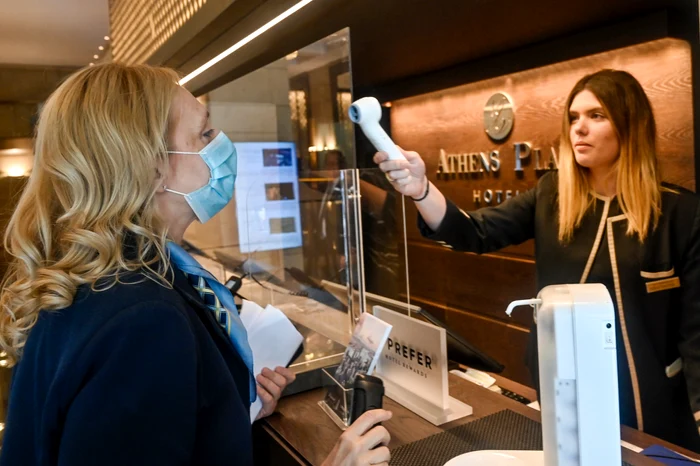 Iată staţiunile unde se impun restricţii: Mykonos, Paros, Antiparos, Corfu, Zakynthos, Kos, Rodos, Creta. În Salonic şi Halkidiki aceste măsuri au fost luate încă de acum 10 zile