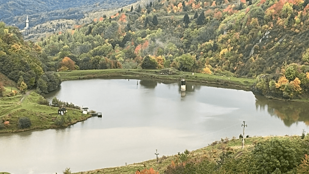 Cota apei în lacul de acumulare Tăul Mare a scăzut cu 40 de centimetri