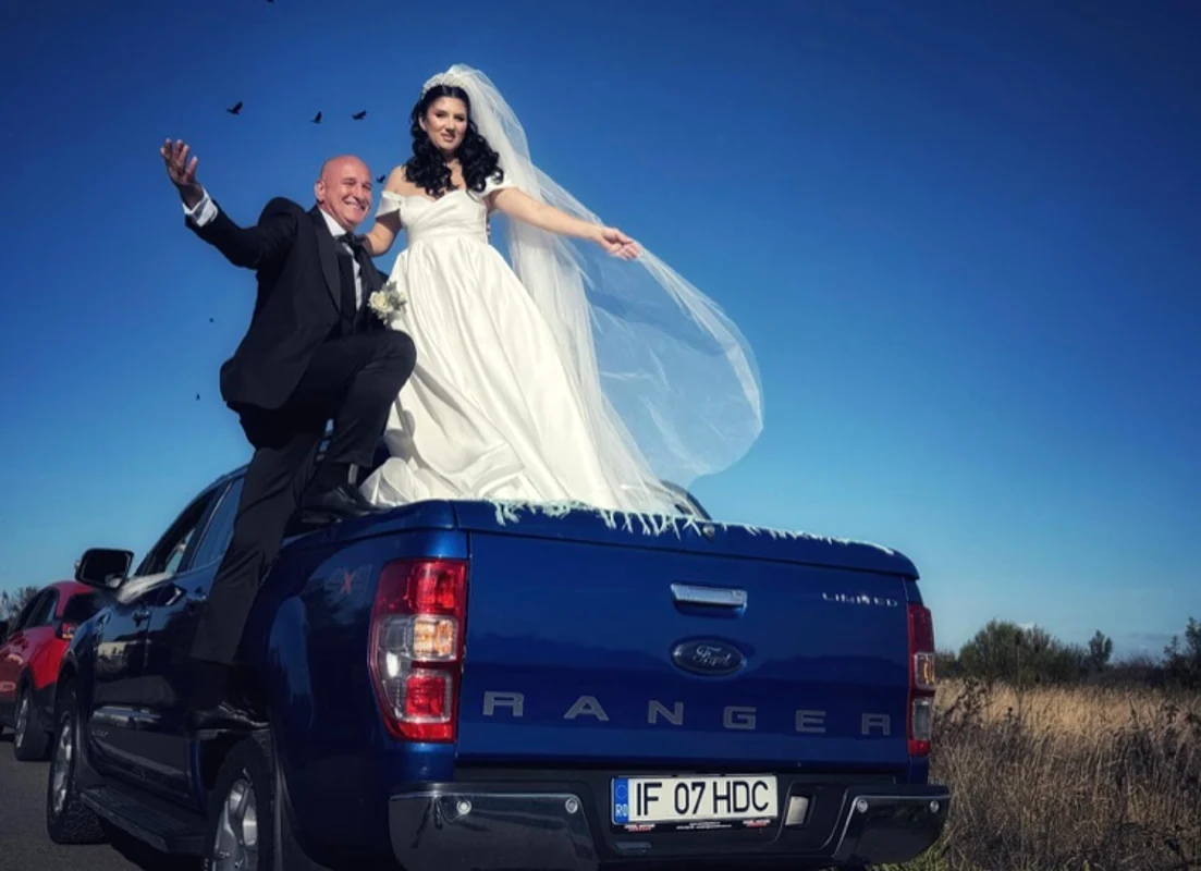 Cristi Caloeanu, la nunta cu Ionela Mariana foto: arhiva personală