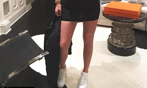 Kylie deschidere jpeg