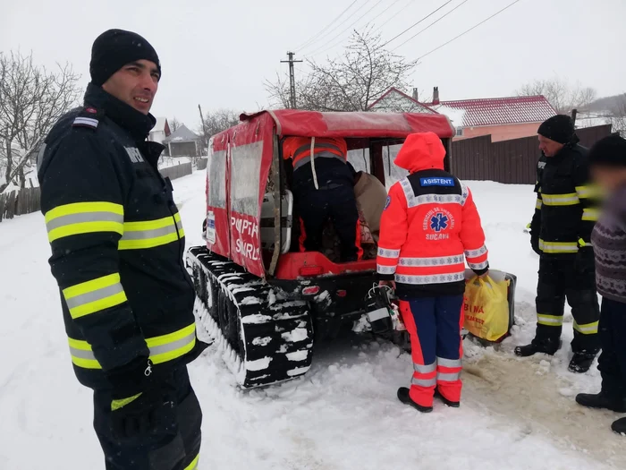 intervenție pompieri ISU Suceava cu șenilata