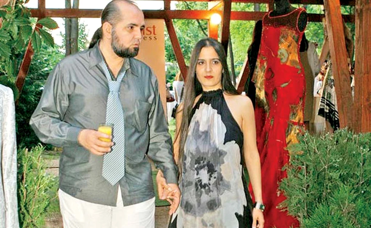 
    Daniel a divorţat  de Nouria în 2013  