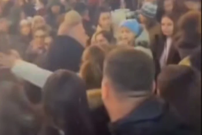 Bătaie la Târgul de Crăciun/FOTO: Captură video Facebook