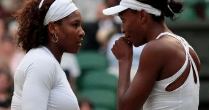 US Open: Surorile Williams vor juca finala la dublu