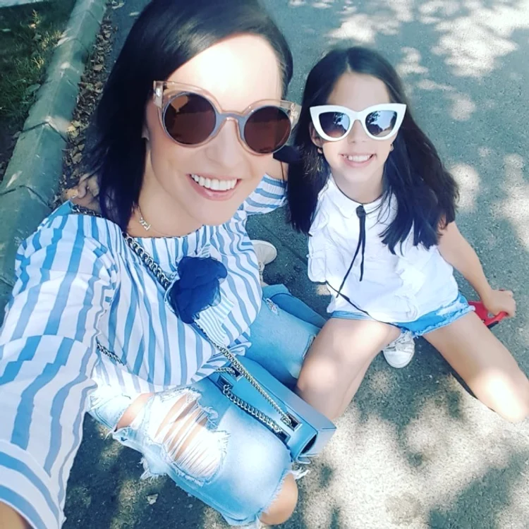 1 andreea marin si fiica sa violeta jpg jpeg
