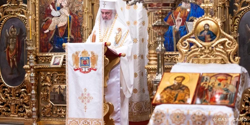 patriarhul daniel slujba de anul nou jpg