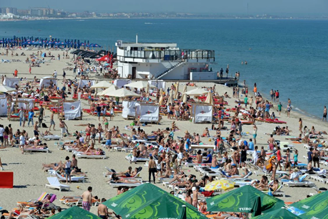 
    Prognoza meteo la mare în weekend ne spune că deși temperaturile nu sunt foarte ridicate vremea este perfectă pentru plajăfoto: Click!  