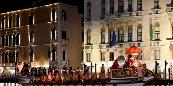 A inceput carnavalul de la Venetia 2022 FOTO Profimedia