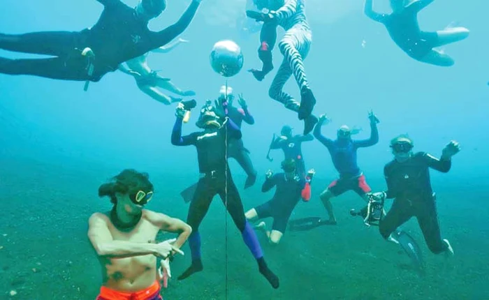 Ridicaţi mâinile în aer şi dansaţi pe ritm!Foto: Profimedia