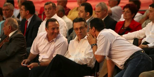 Ponta, într-o discuţie privată cu fostul pesedist Cristian Diaconescu