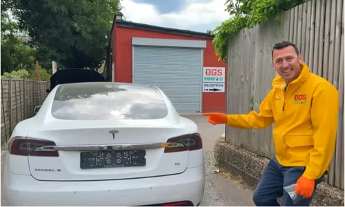 tesla model s reparatii jpg