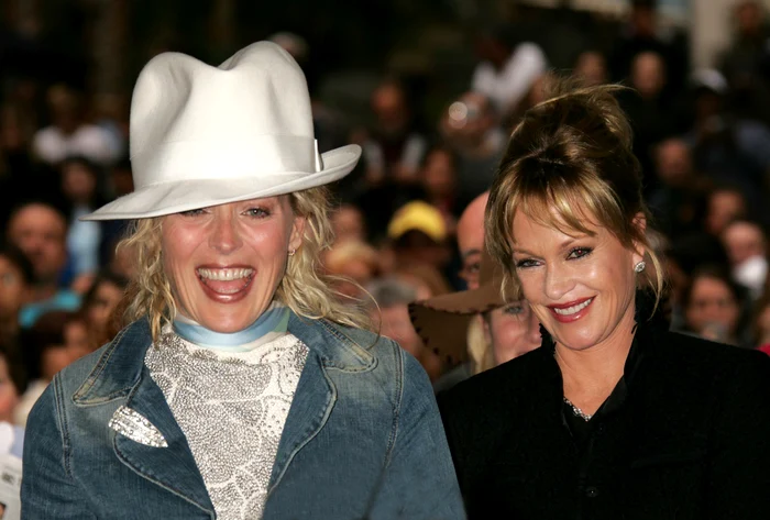 Sharon Stone şi fosta soţie a lui Banderas erau prietene bune