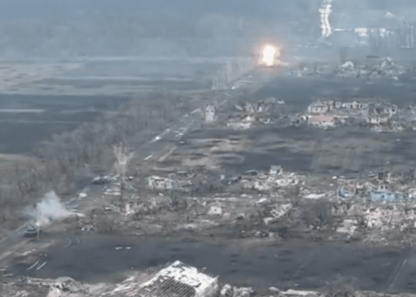 Duel între tancuri: momentul în care ucrainenii distrug un T-72B rusesc VIDEO